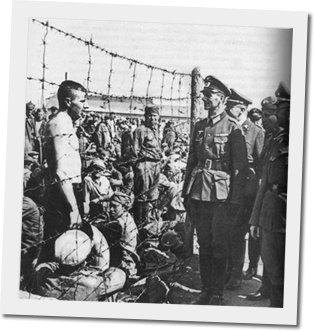 German officer speaking to POWs - WW2
